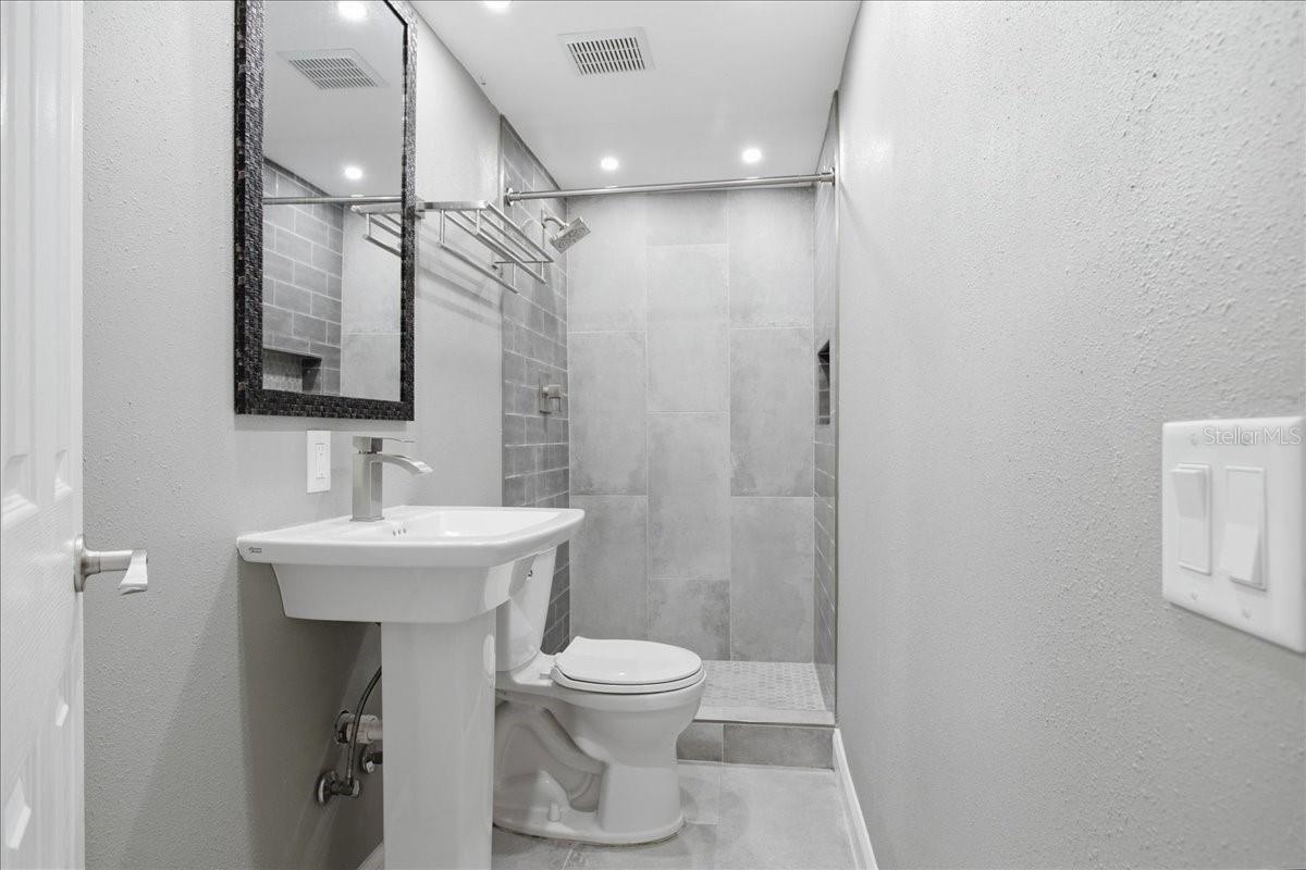 Image 17 of 40 For 3606 Cockatoo Drive