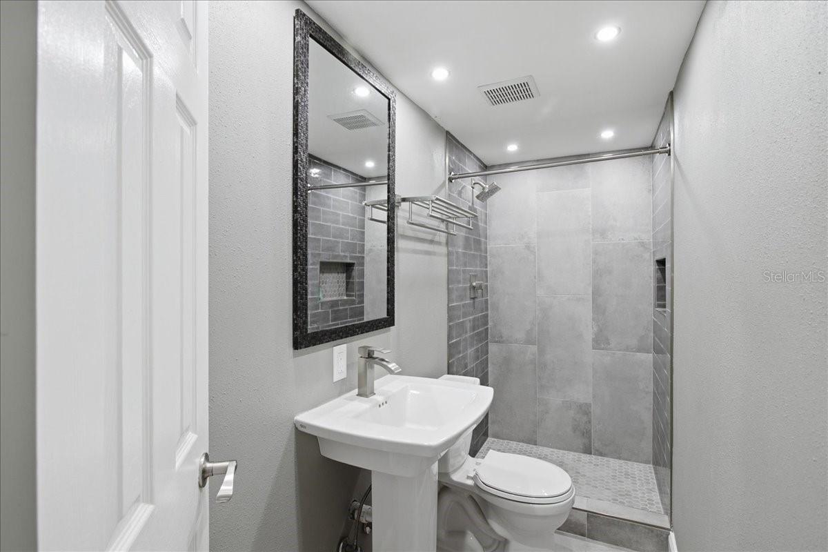 Image 18 of 40 For 3606 Cockatoo Drive