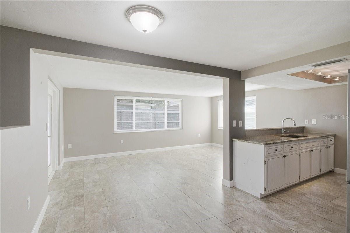 Image 9 of 40 For 3606 Cockatoo Drive