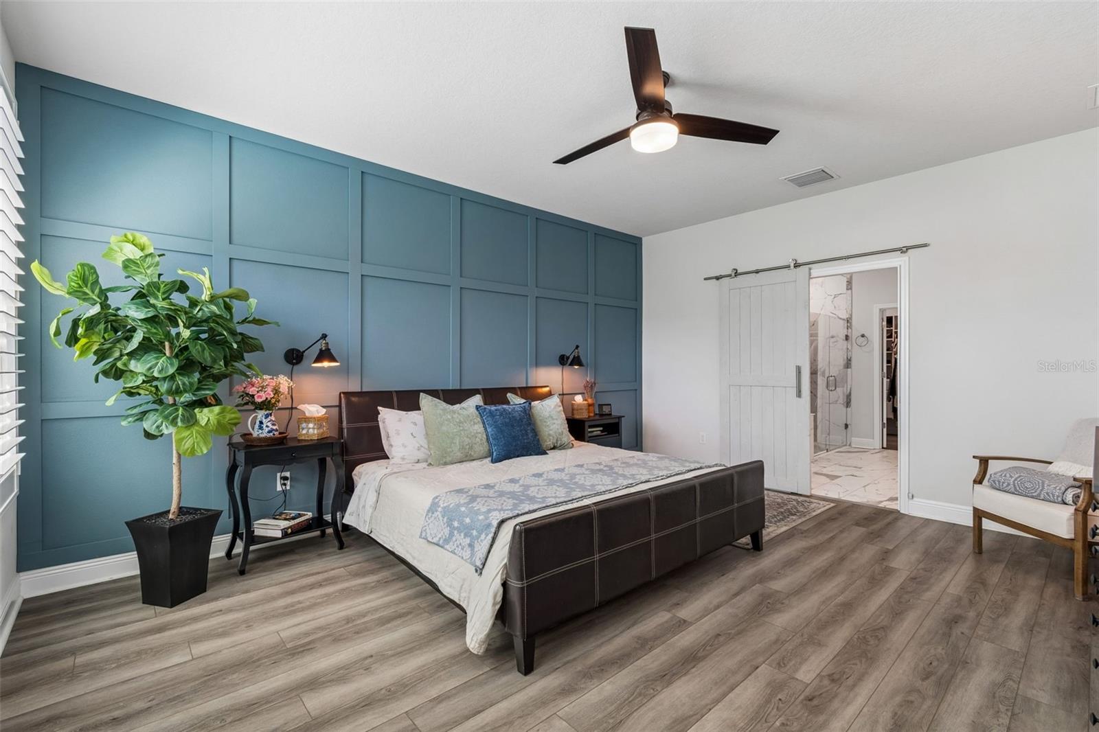 Image 24 of 52 For 4910 Lakeshore Oaks Court