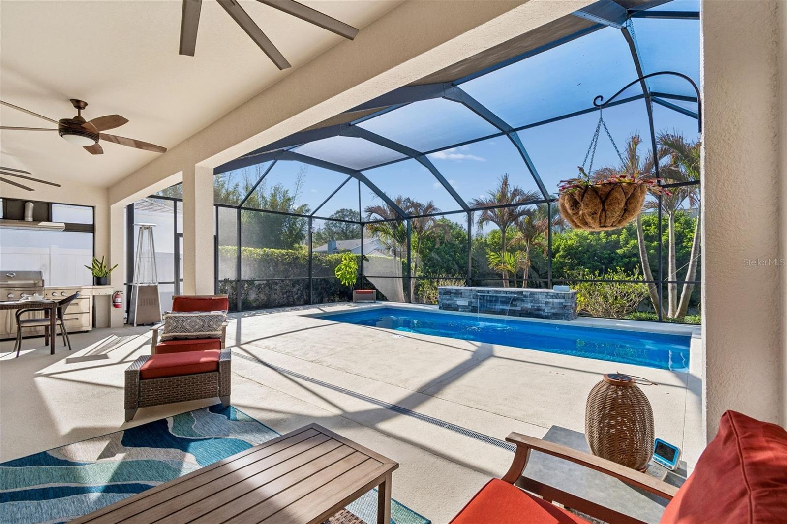 Image 4 of 52 For 4910 Lakeshore Oaks Court