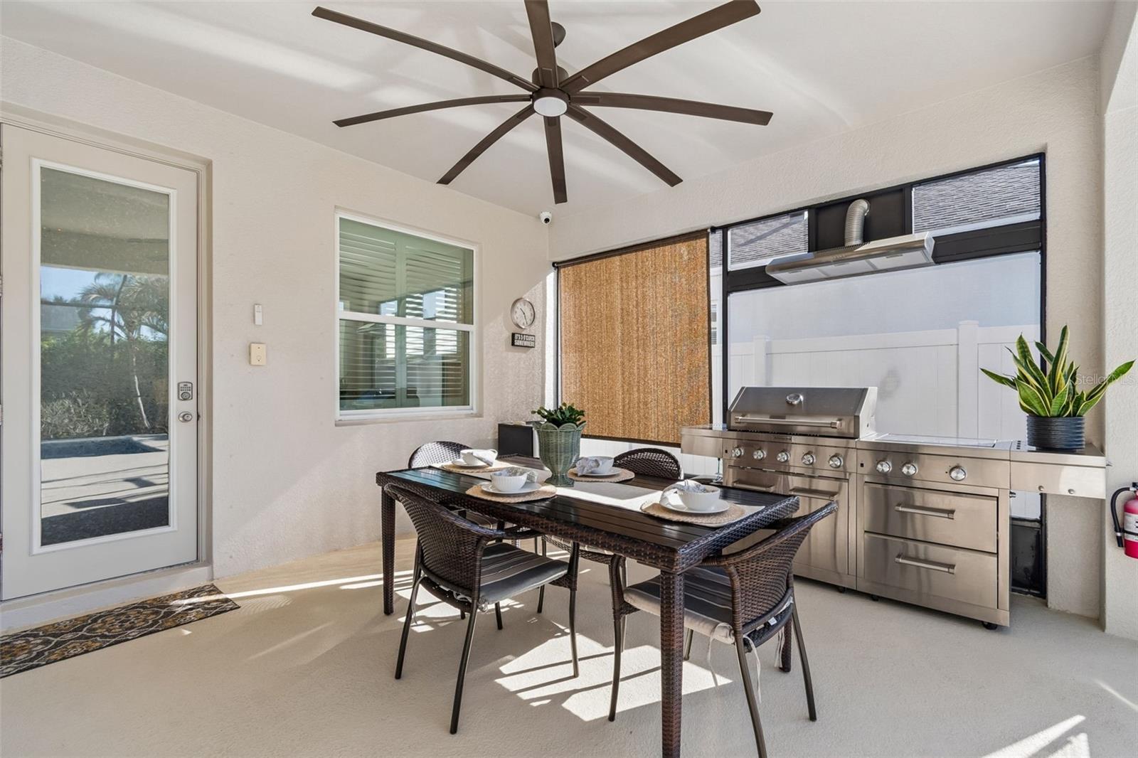 Image 40 of 52 For 4910 Lakeshore Oaks Court