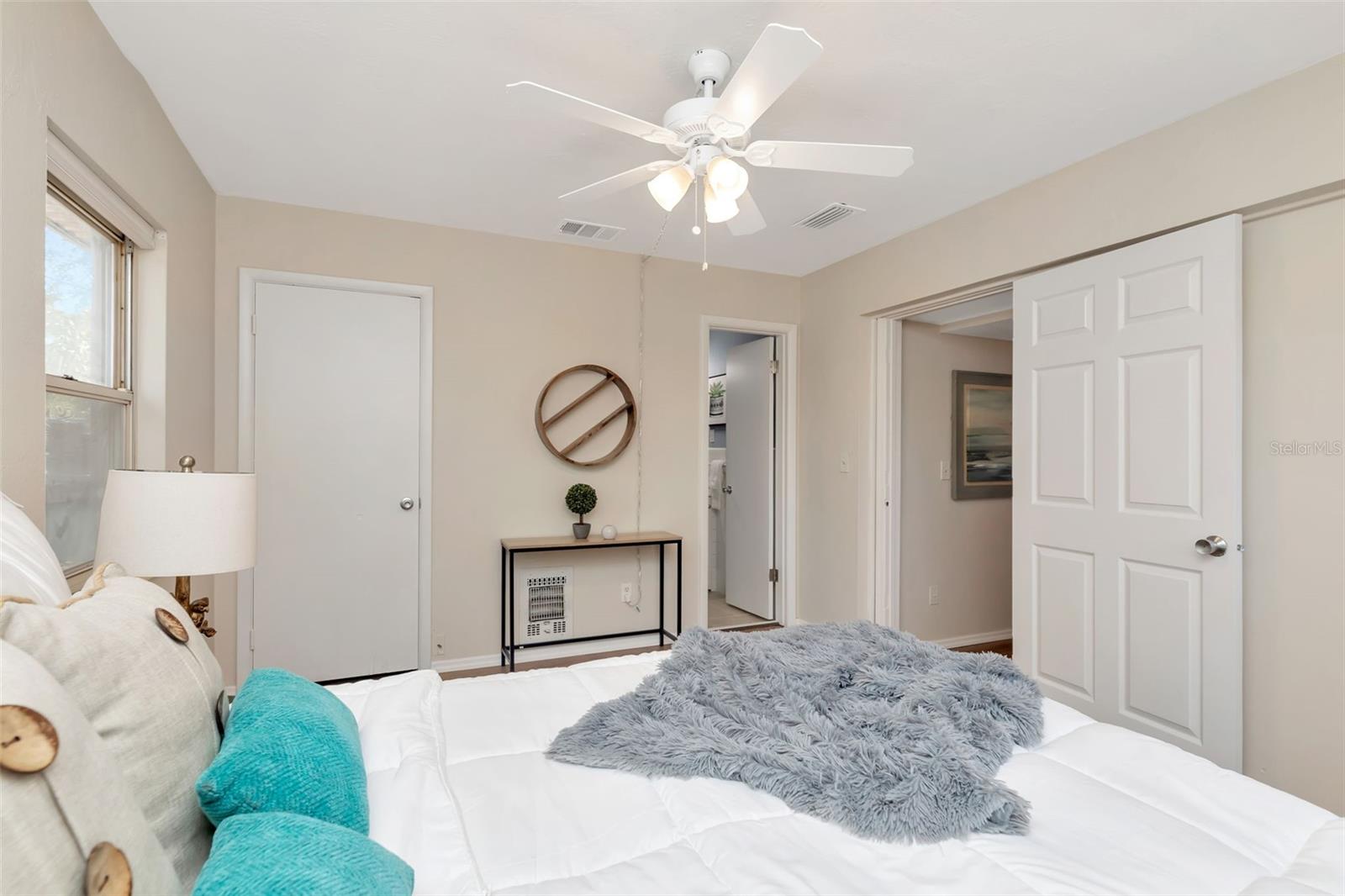 Image 21 of 32 For 7420 Dr Martin Luther King Jr Street N