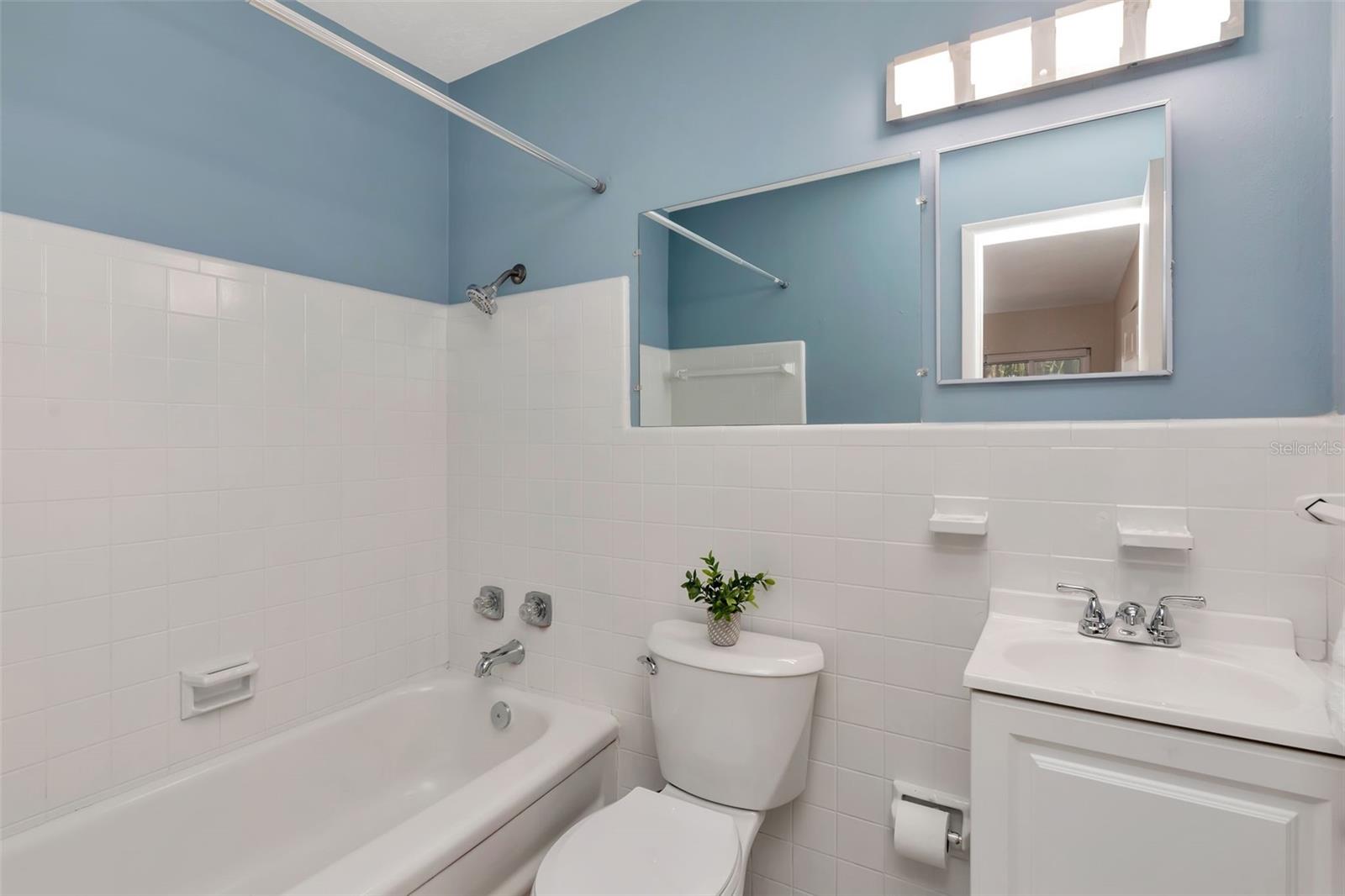 Image 22 of 32 For 7420 Dr Martin Luther King Jr Street N