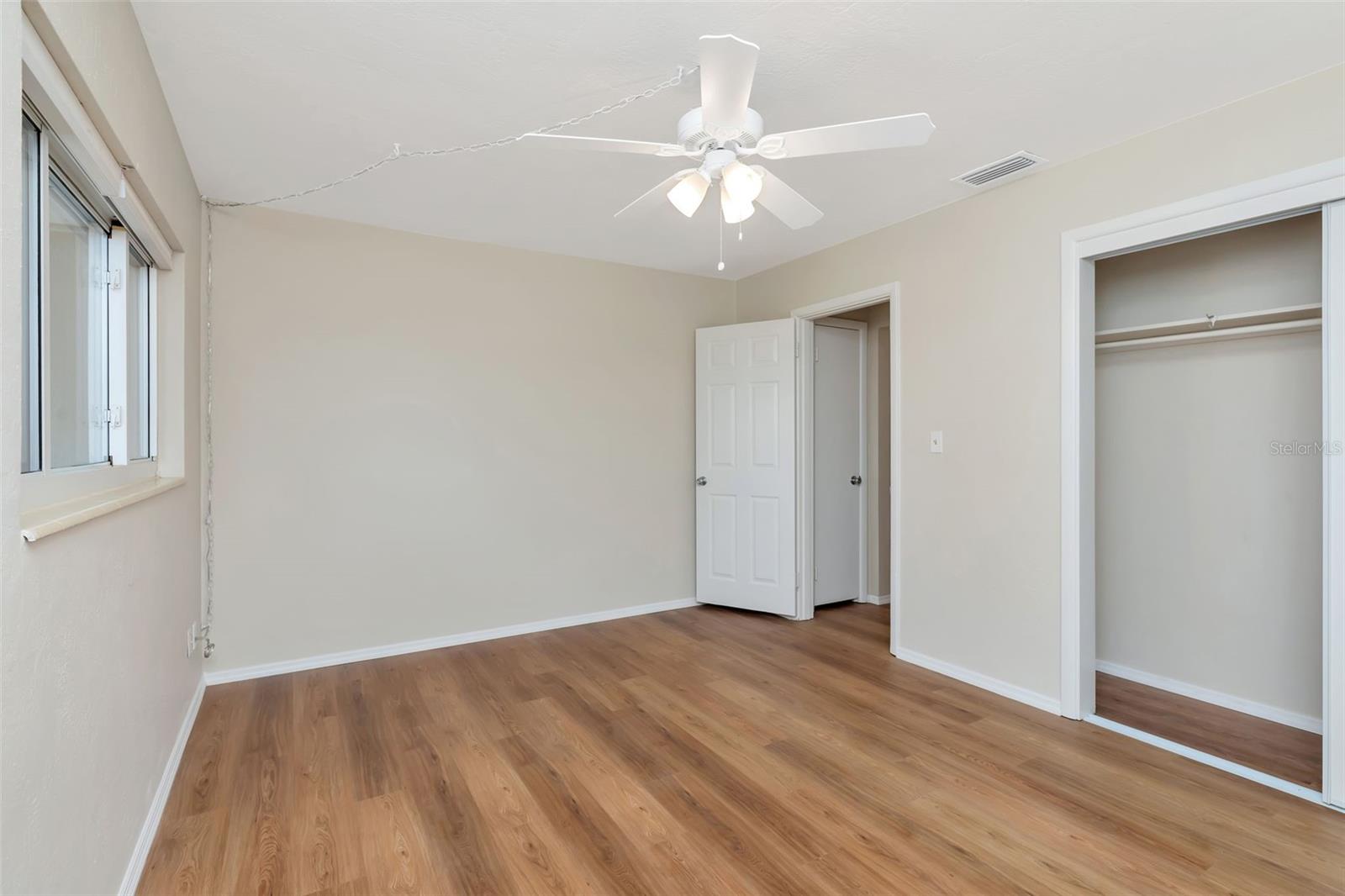 Image 24 of 32 For 7420 Dr Martin Luther King Jr Street N