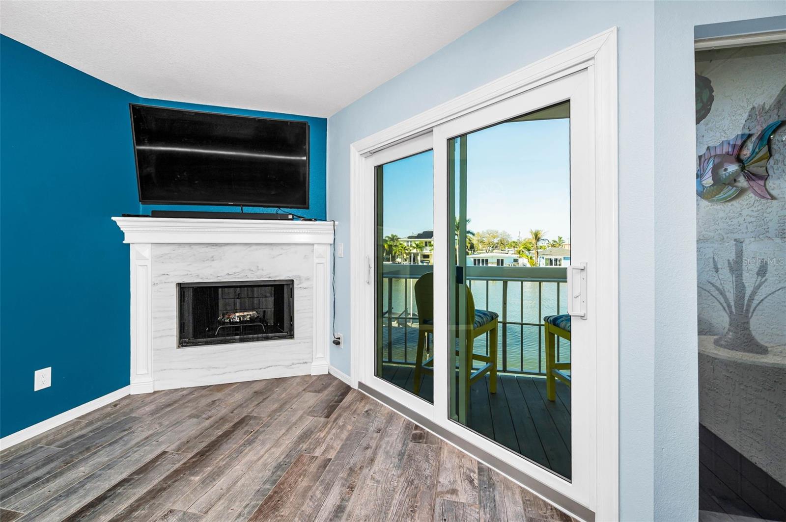 Image 14 of 71 For 140 Marcdale Boulevard