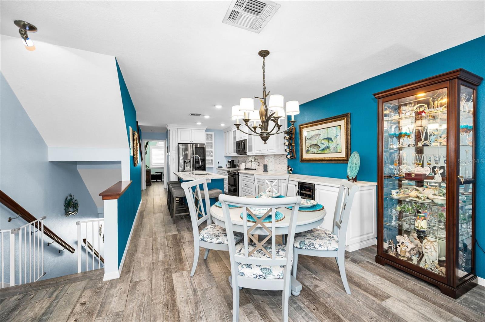 Image 20 of 71 For 140 Marcdale Boulevard