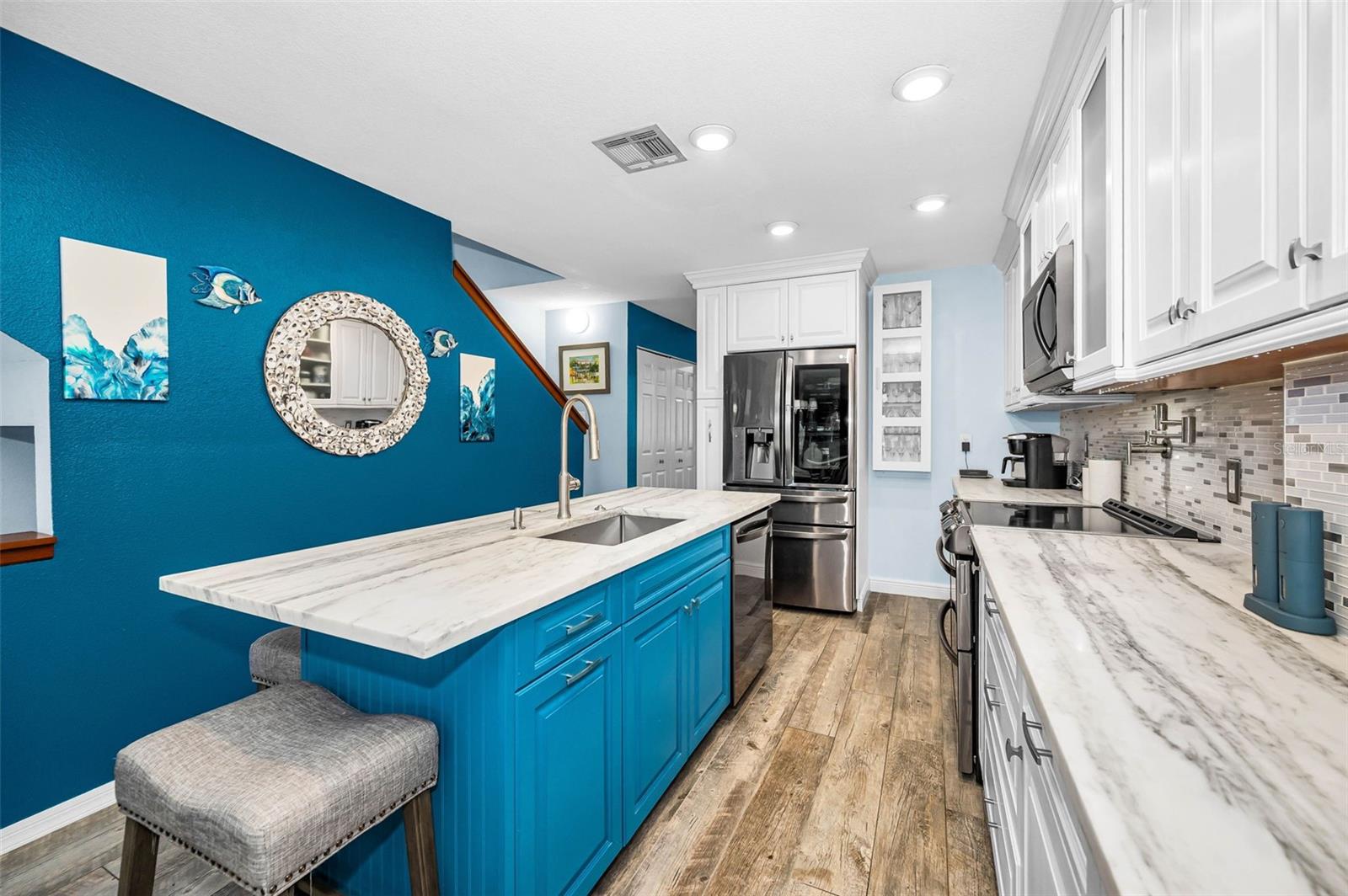 Image 26 of 71 For 140 Marcdale Boulevard