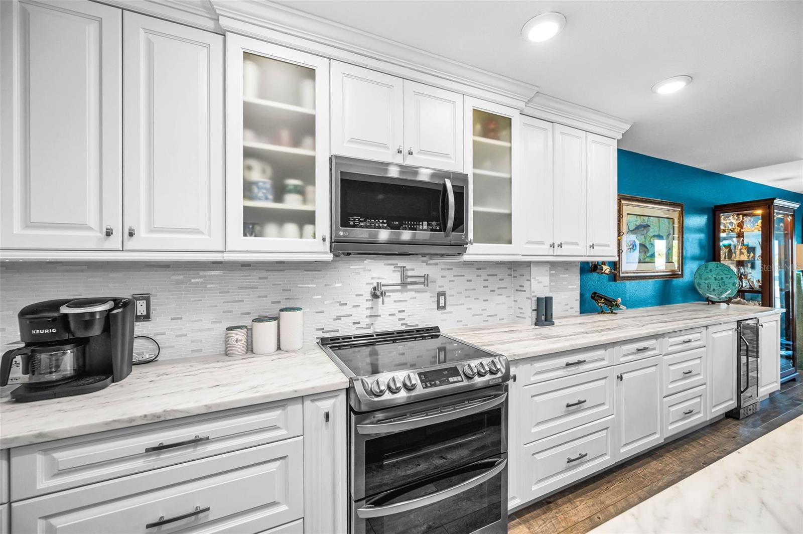 Image 27 of 71 For 140 Marcdale Boulevard