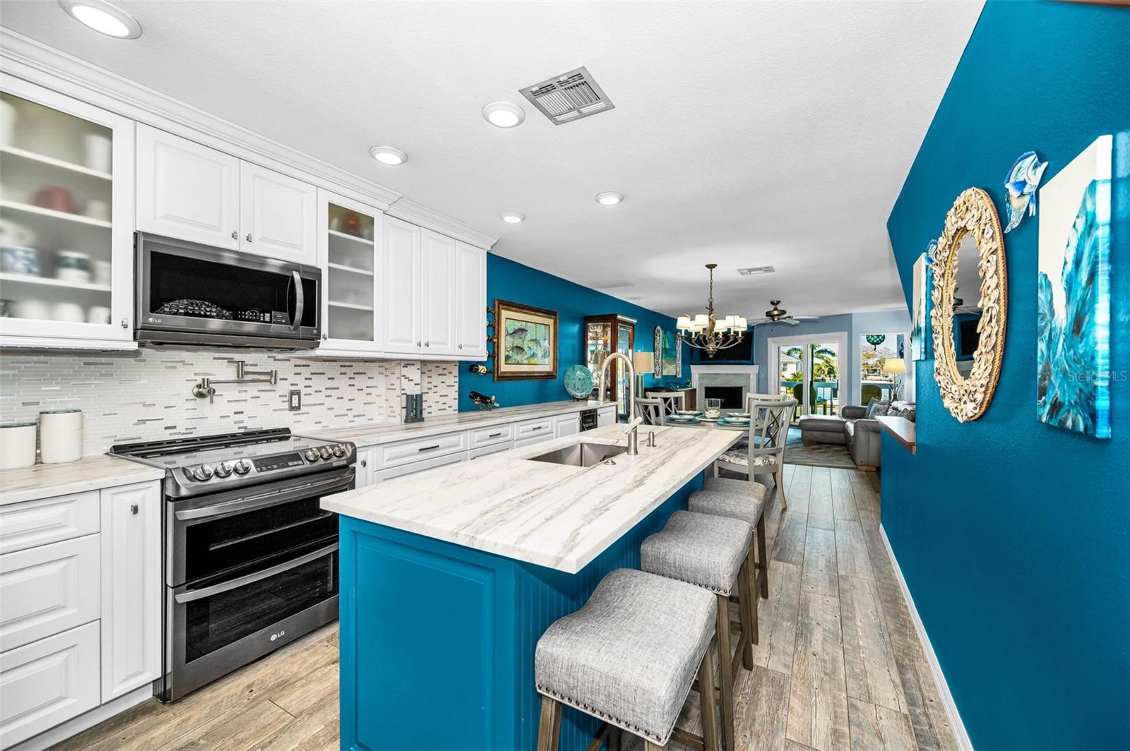 Image 28 of 71 For 140 Marcdale Boulevard