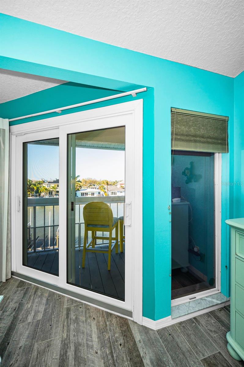 Image 37 of 71 For 140 Marcdale Boulevard