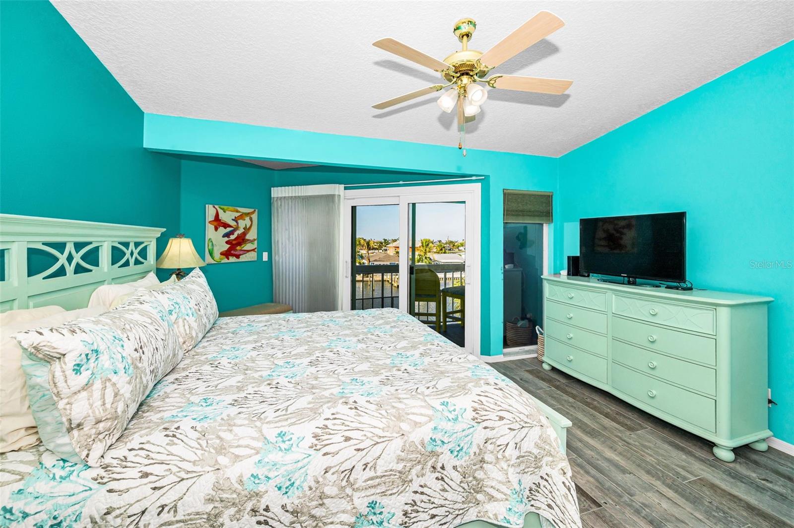 Image 38 of 71 For 140 Marcdale Boulevard