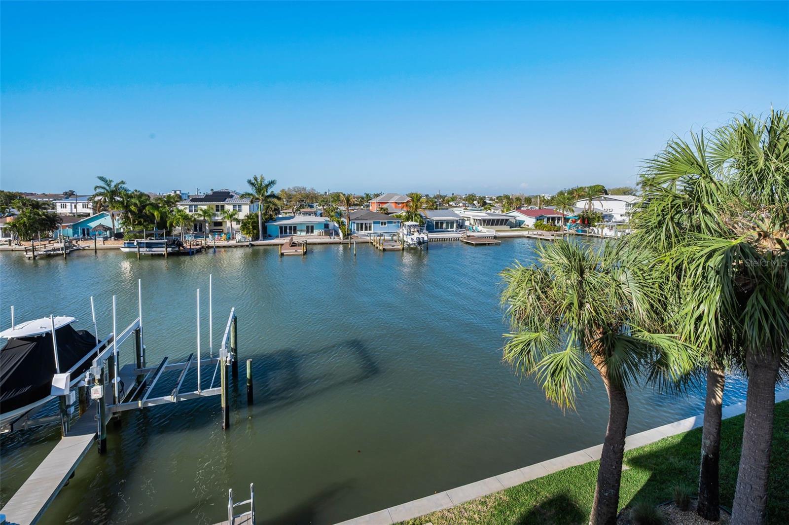 Image 42 of 71 For 140 Marcdale Boulevard