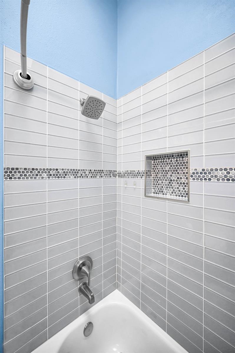 Image 52 of 71 For 140 Marcdale Boulevard