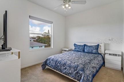 Image 31 of 62 For 402 Shore Drive W