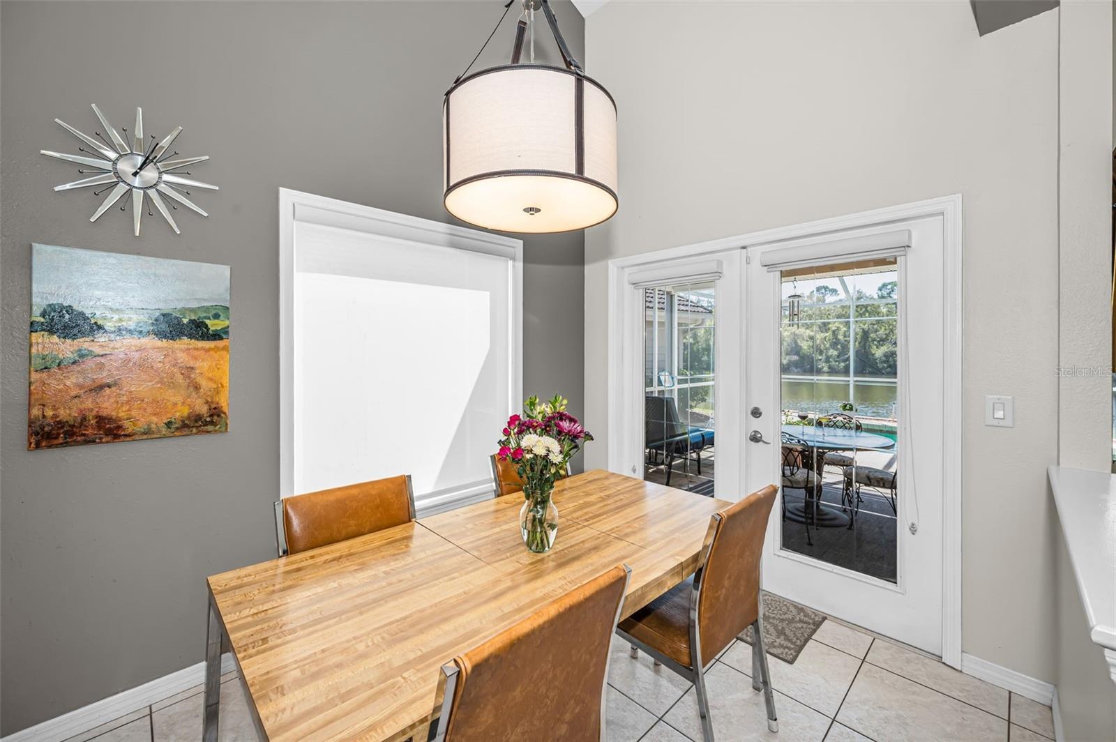 Image 25 of 93 For 1418 Woodstream Drive