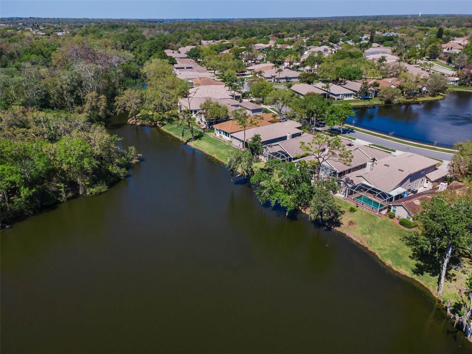 Image 62 of 93 For 1418 Woodstream Drive