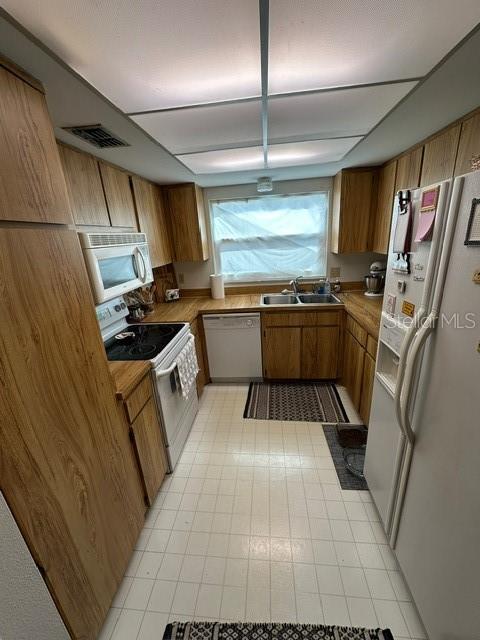 Image 7 of 20 For 2811 Pines Drive 20