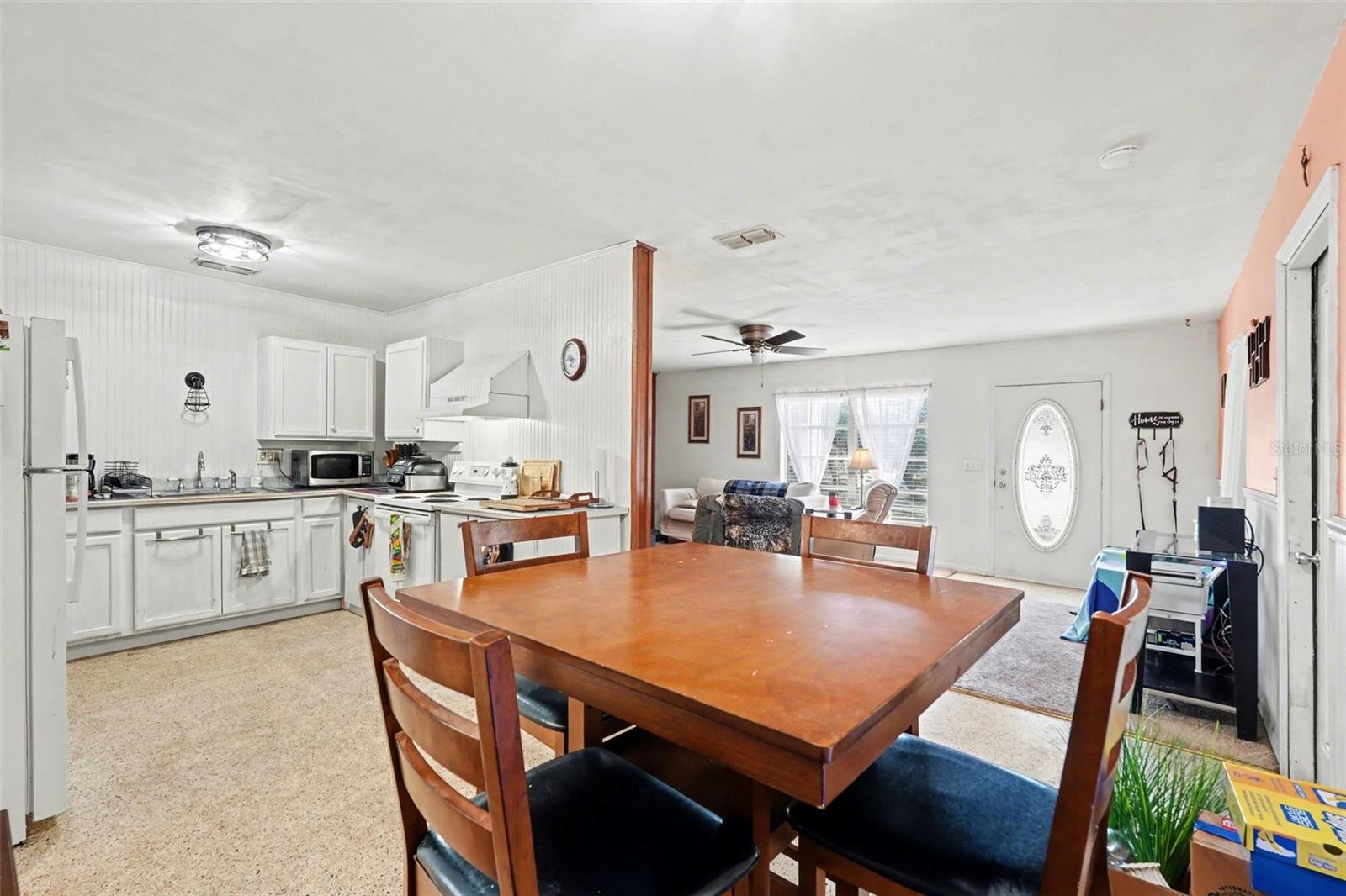 Image 8 of 17 For 9101 Sunset Point