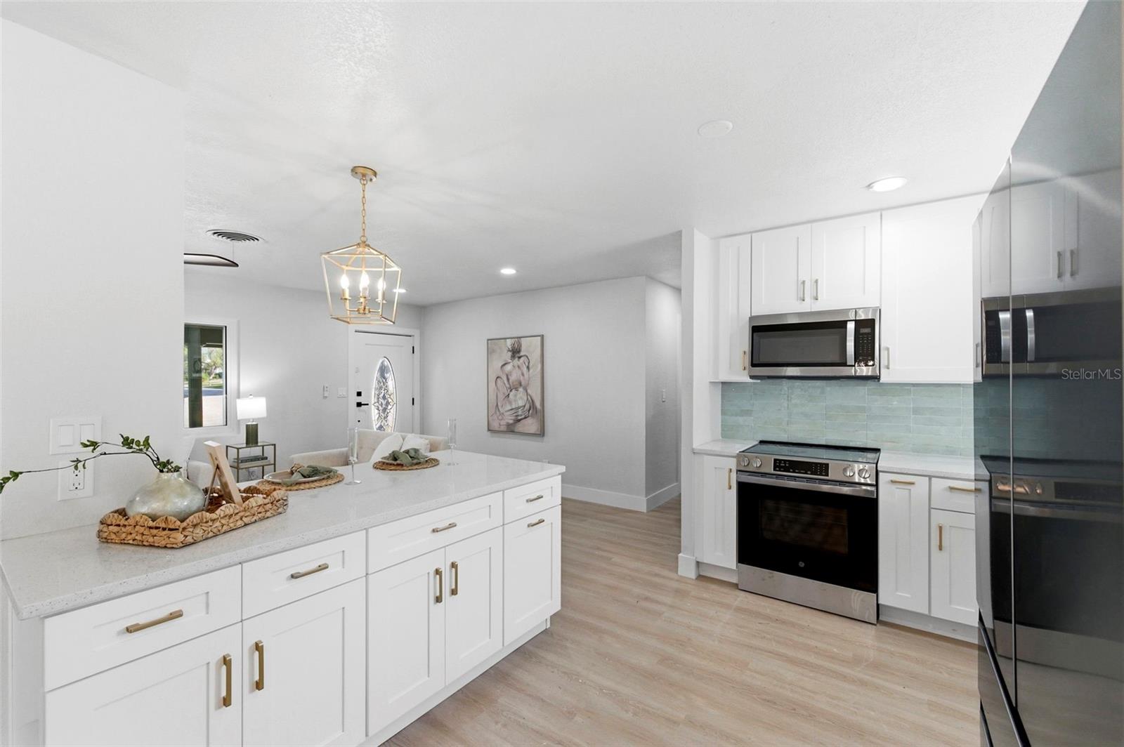 Image 10 of 51 For 5220 27th Avenue N