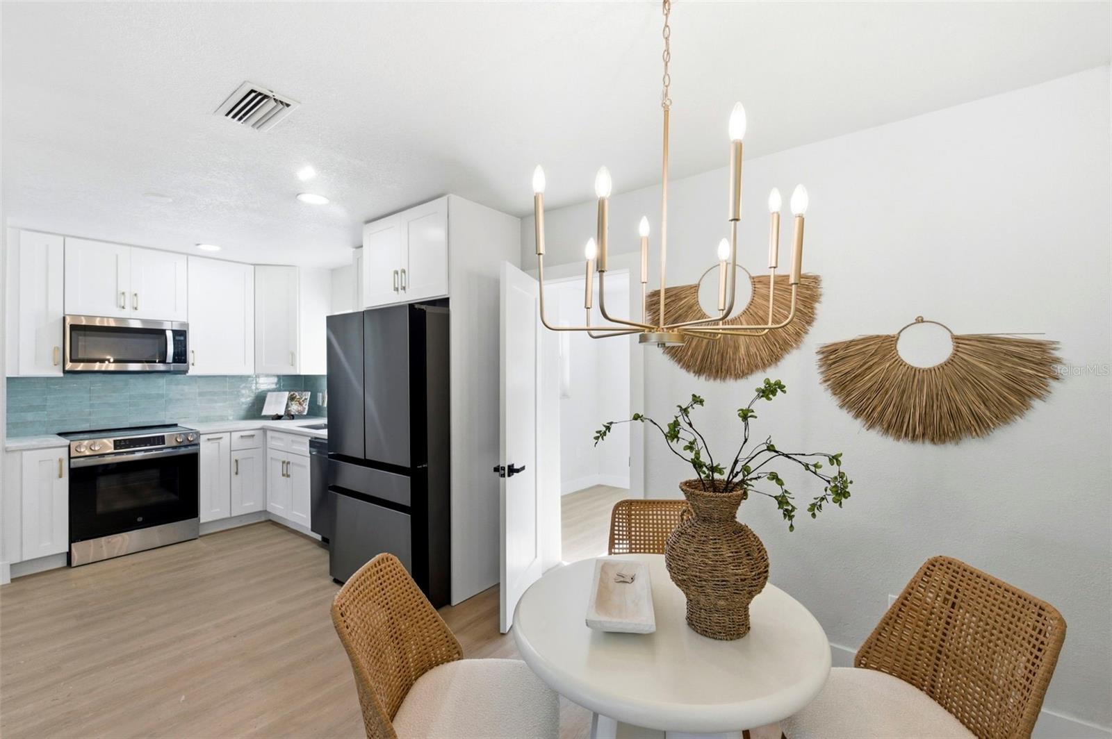 Image 12 of 51 For 5220 27th Avenue N