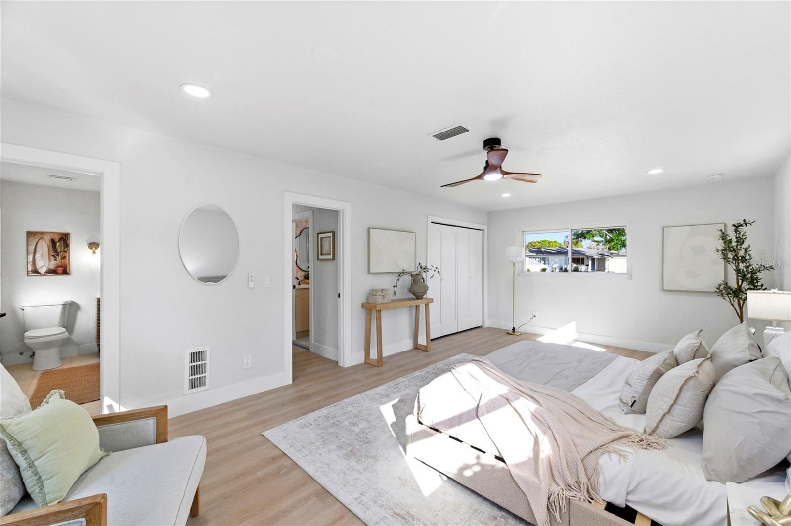 Image 15 of 51 For 5220 27th Avenue N