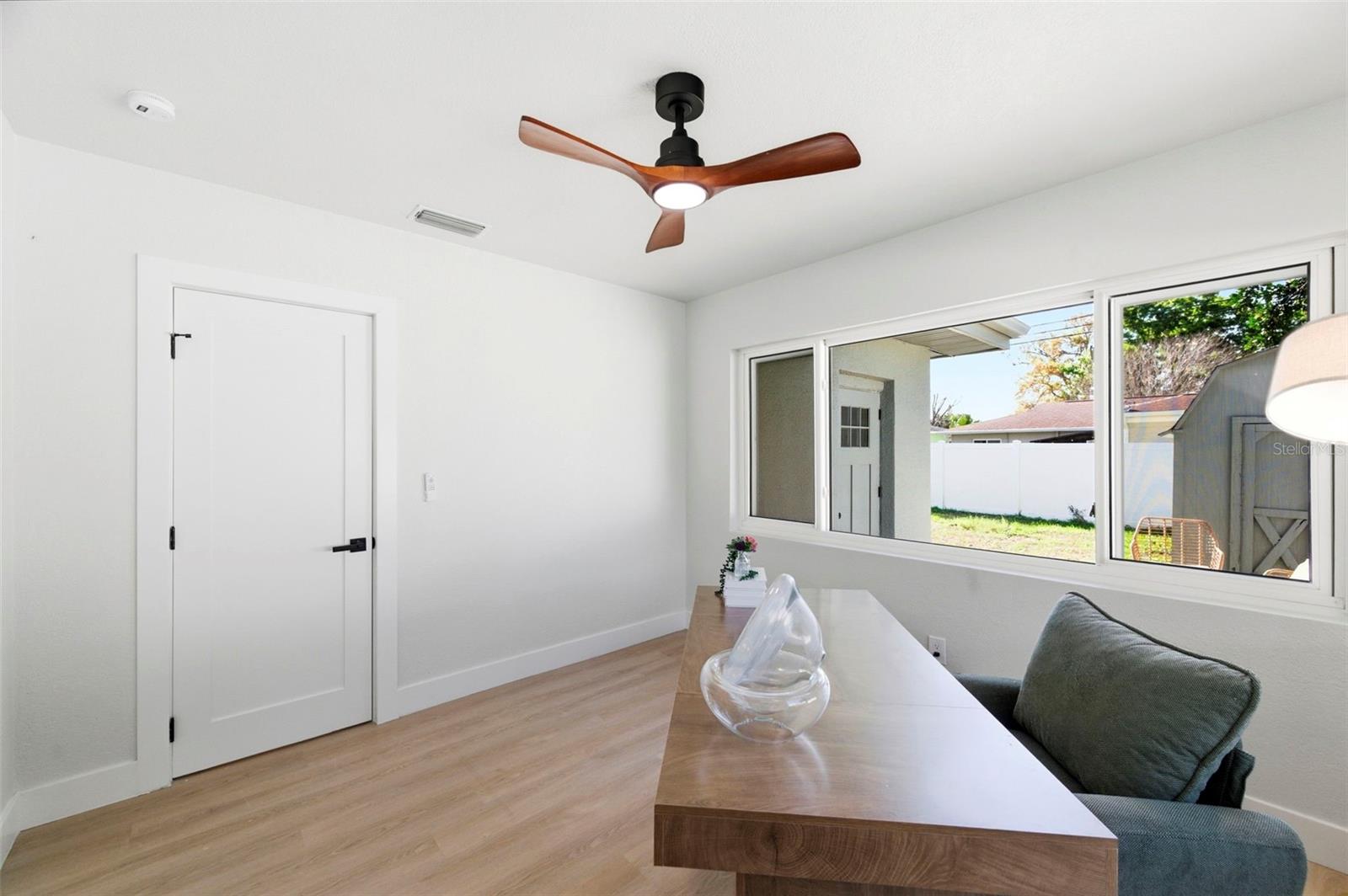 Image 24 of 51 For 5220 27th Avenue N