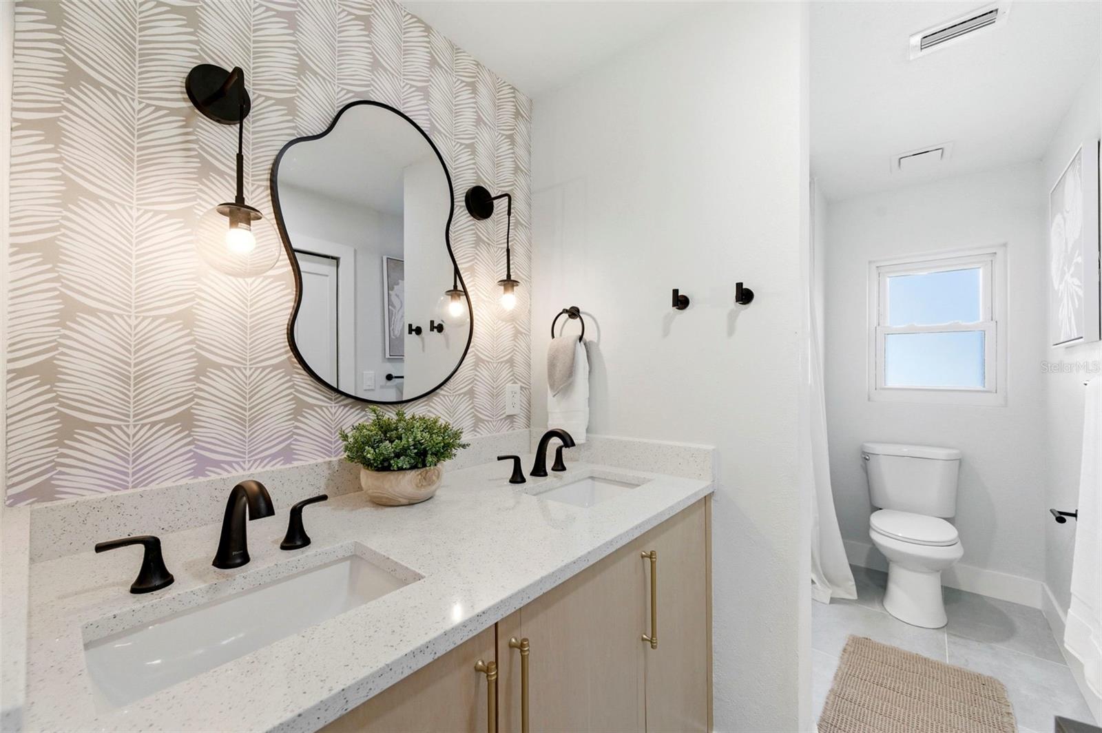 Image 29 of 51 For 5220 27th Avenue N