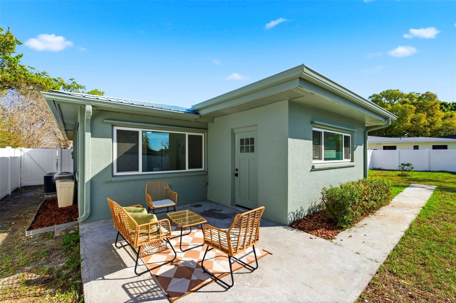 Image 34 of 51 For 5220 27th Avenue N