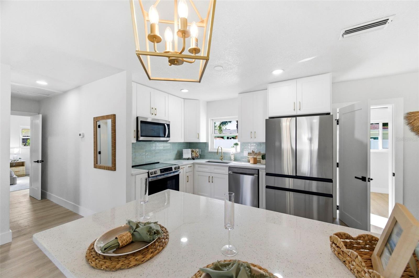 Image 8 of 51 For 5220 27th Avenue N