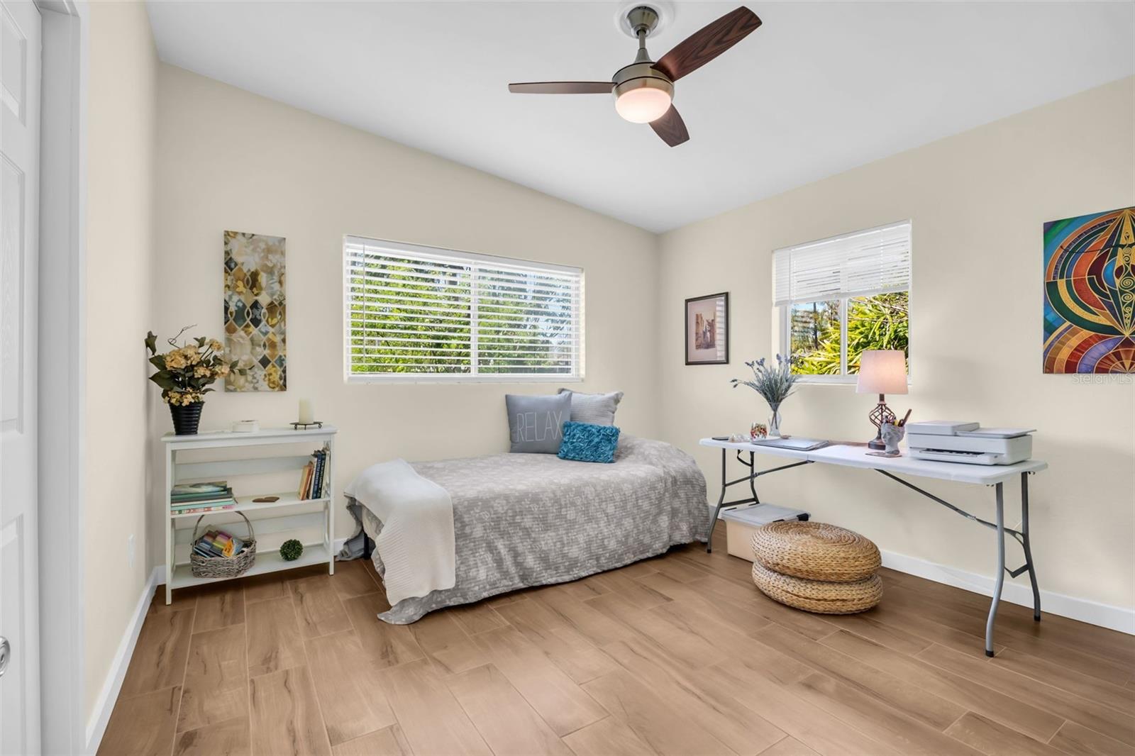 Listing photo id 17 for 1884 San Mateo Drive