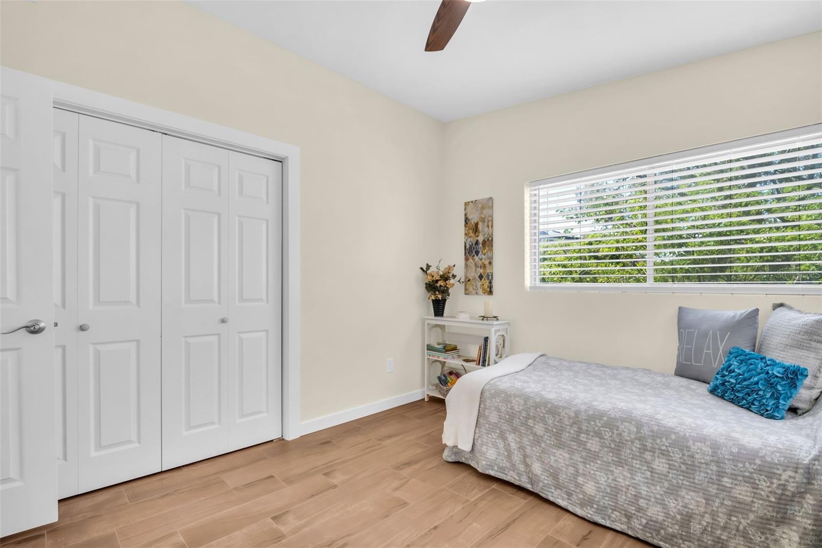 Listing photo id 18 for 1884 San Mateo Drive