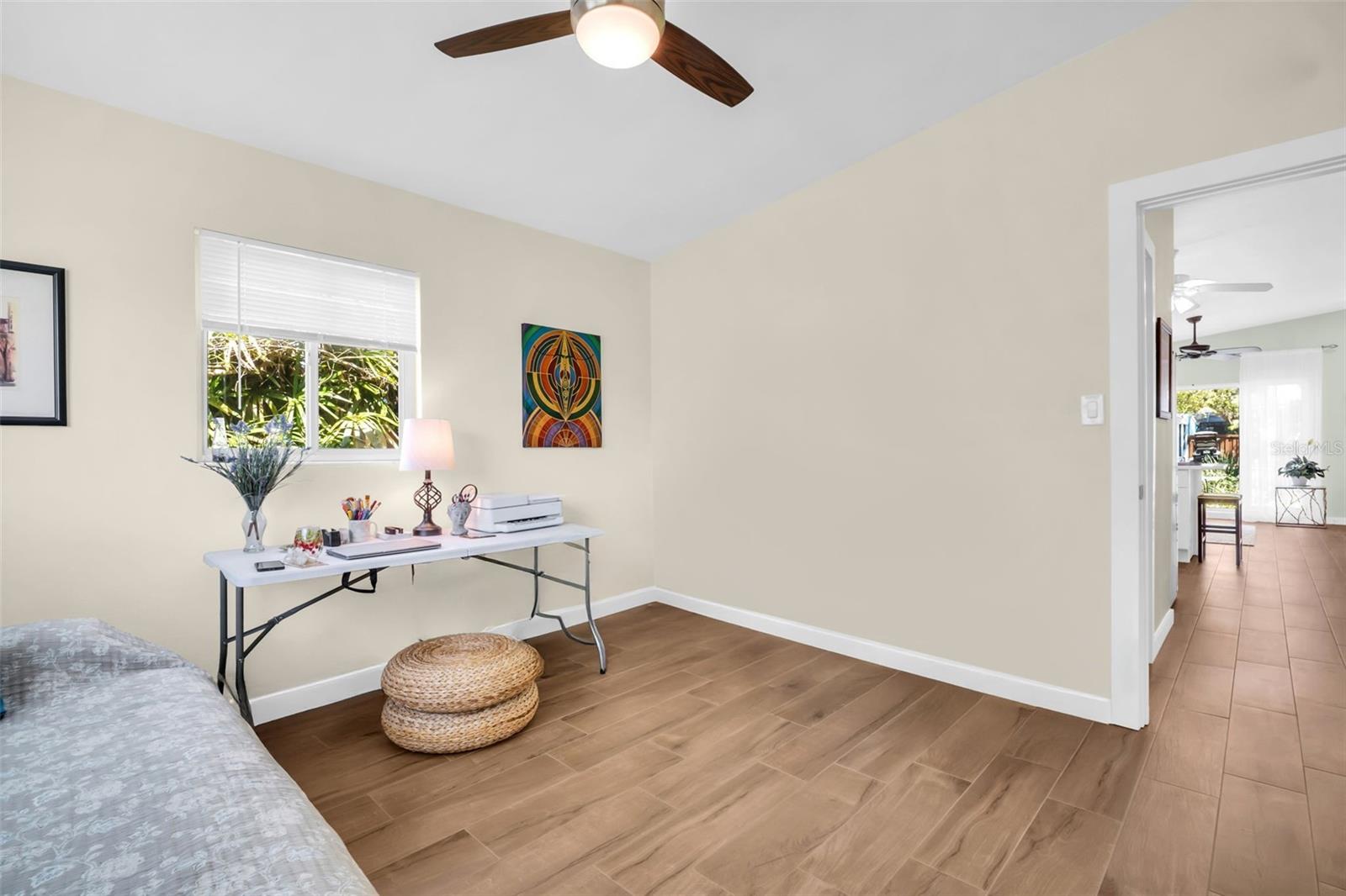 Listing photo id 19 for 1884 San Mateo Drive