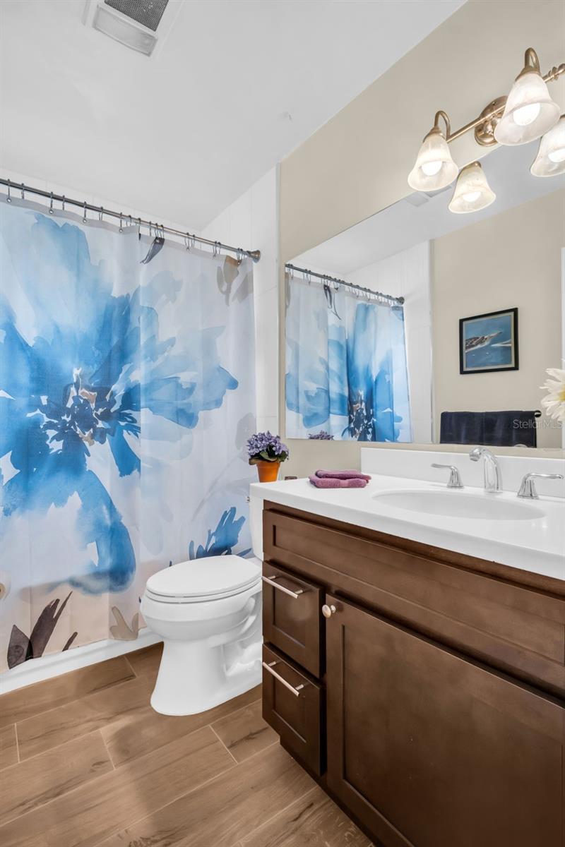 Listing photo id 20 for 1884 San Mateo Drive