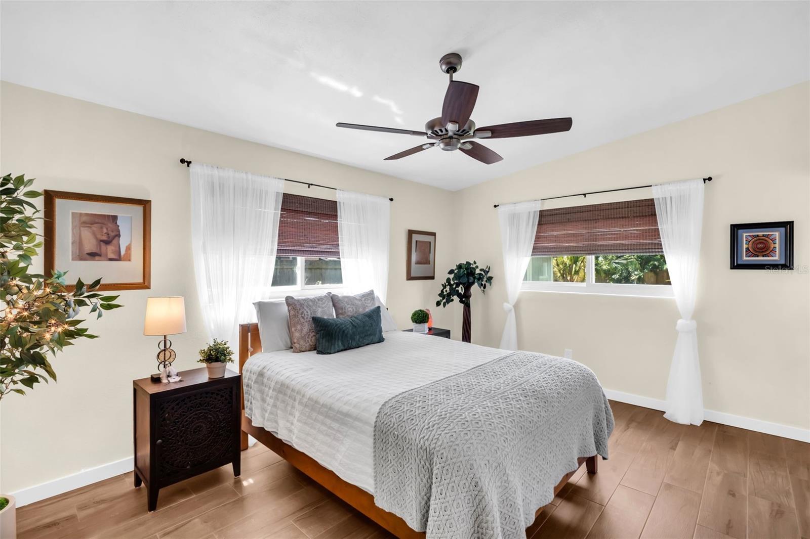 Listing photo id 21 for 1884 San Mateo Drive