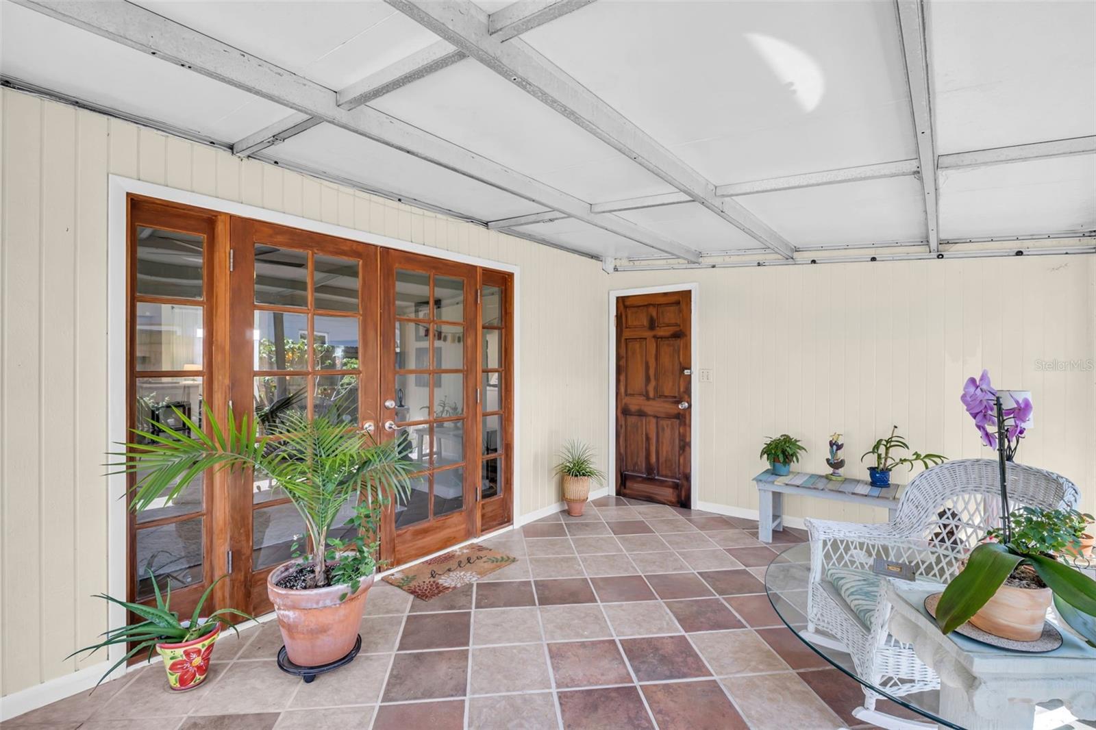 Listing photo id 28 for 1884 San Mateo Drive