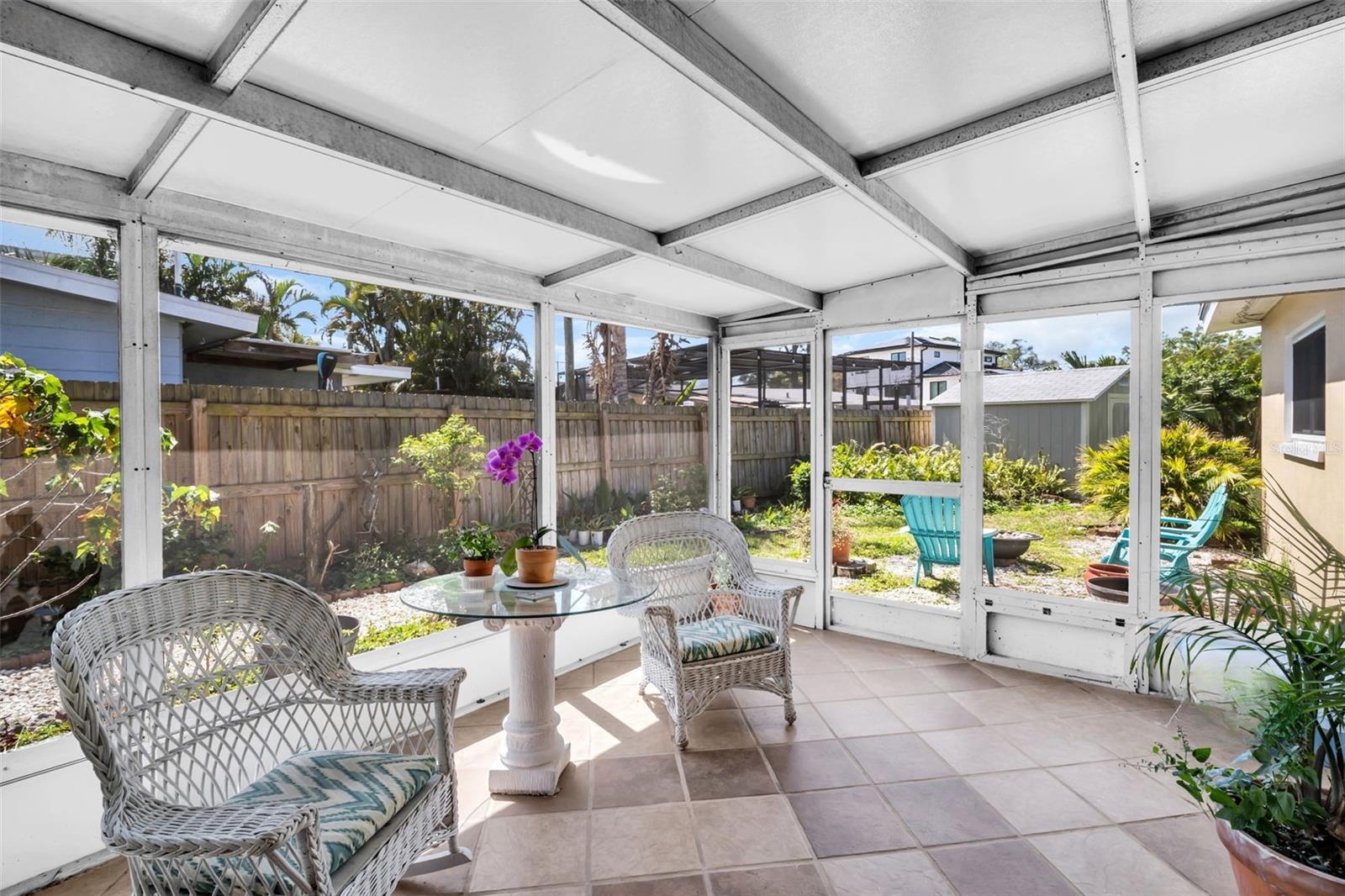 Listing photo id 29 for 1884 San Mateo Drive