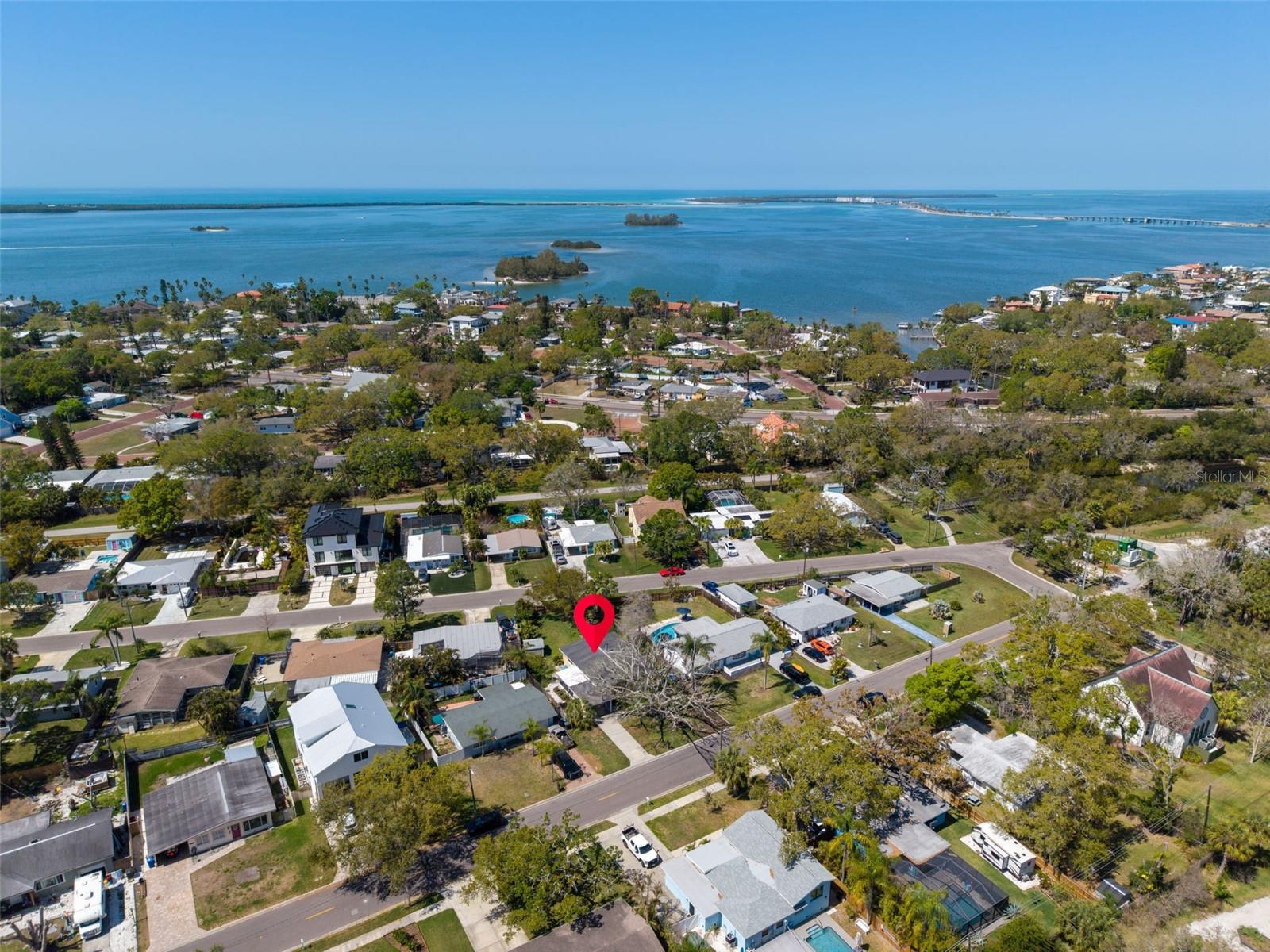 Listing photo id 34 for 1884 San Mateo Drive