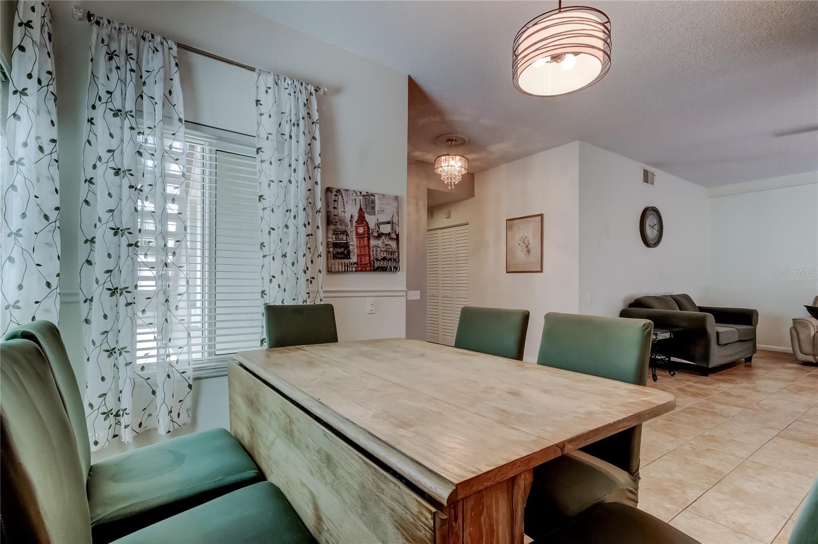 Image 19 of 44 For 1858 Lake Cypress Drive 202