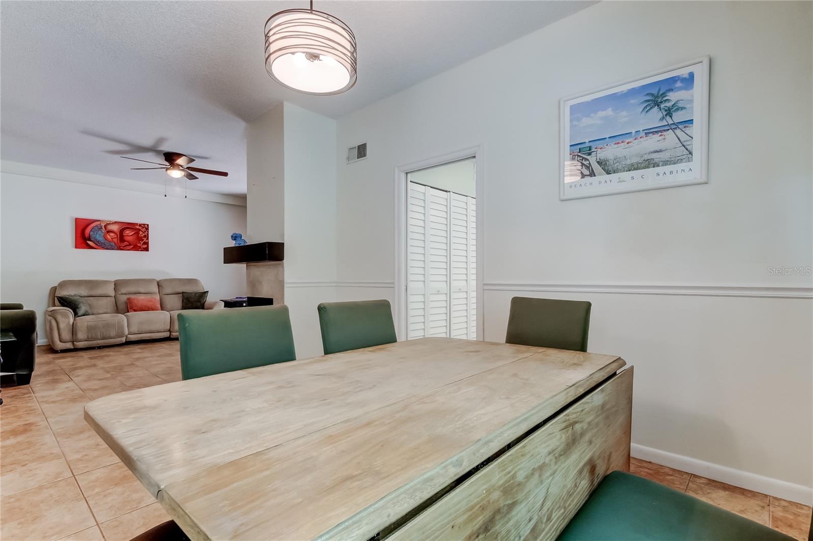 Image 20 of 44 For 1858 Lake Cypress Drive 202