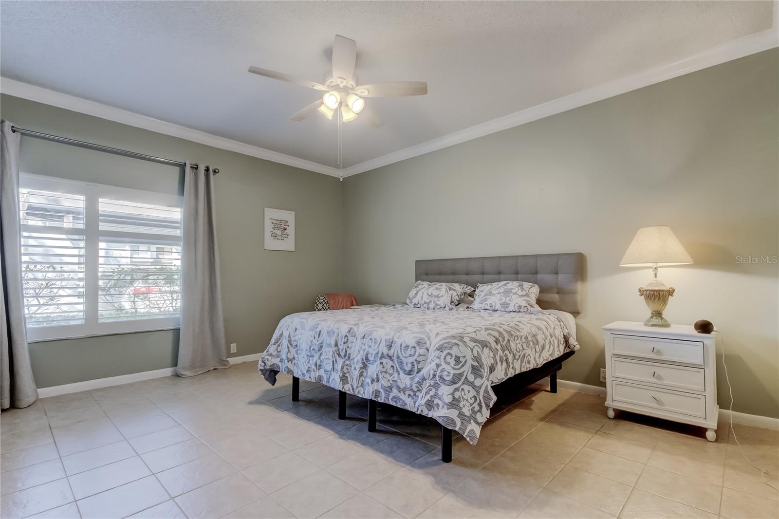 Image 22 of 44 For 1858 Lake Cypress Drive 202