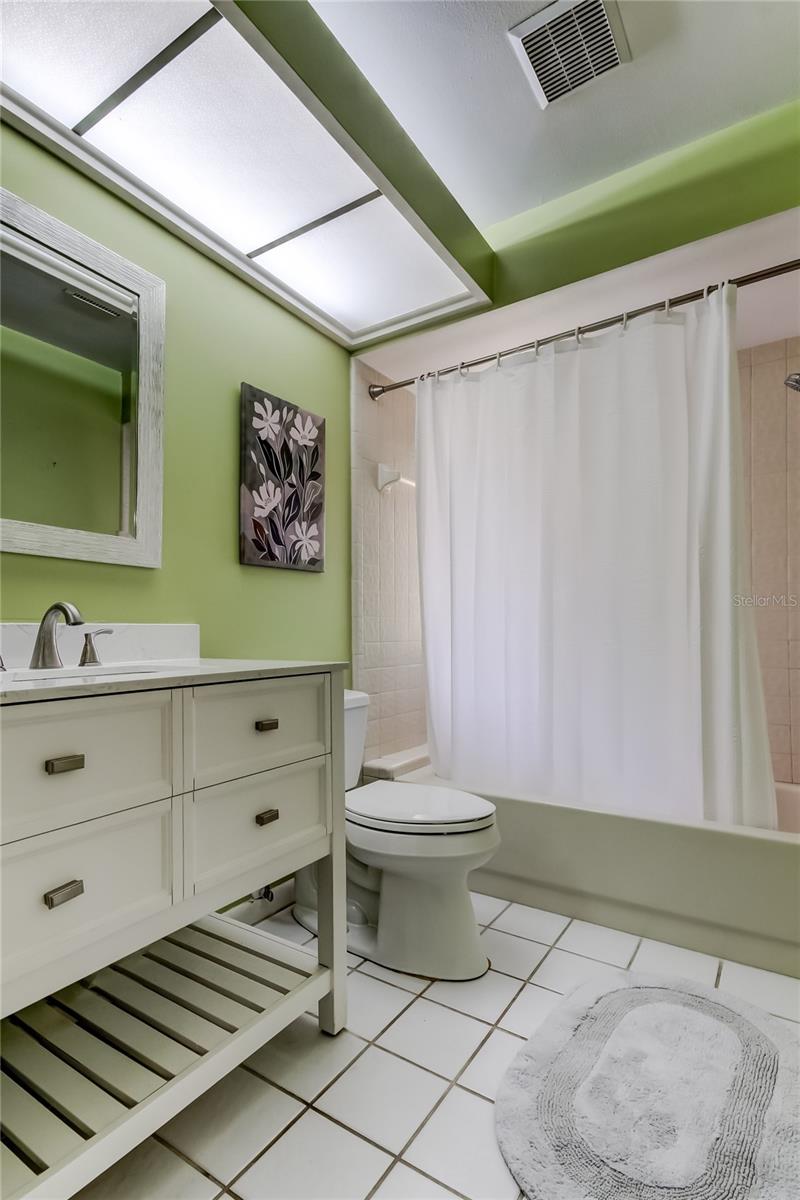 Image 34 of 44 For 1858 Lake Cypress Drive 202