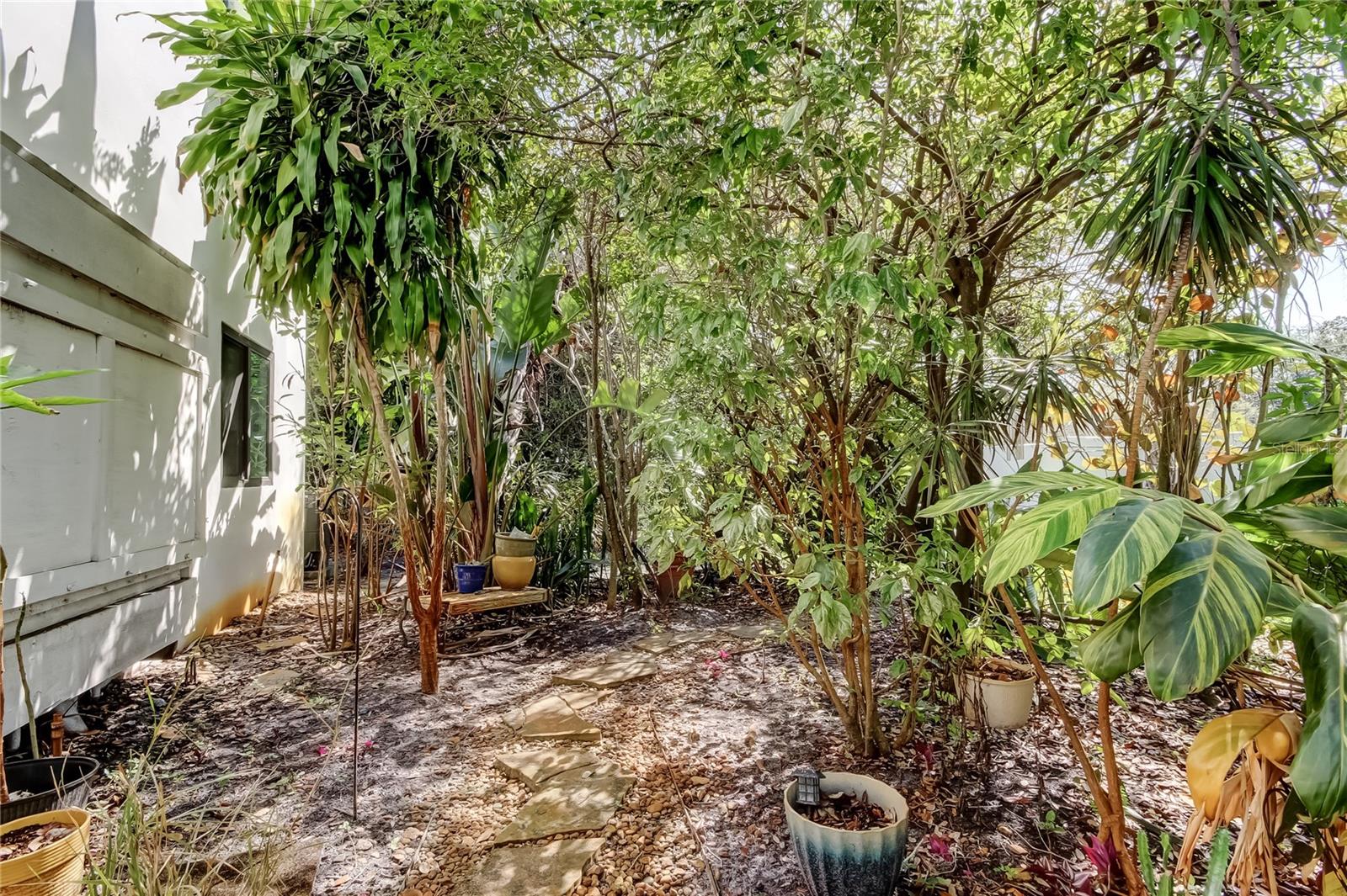 Image 40 of 44 For 1858 Lake Cypress Drive 202