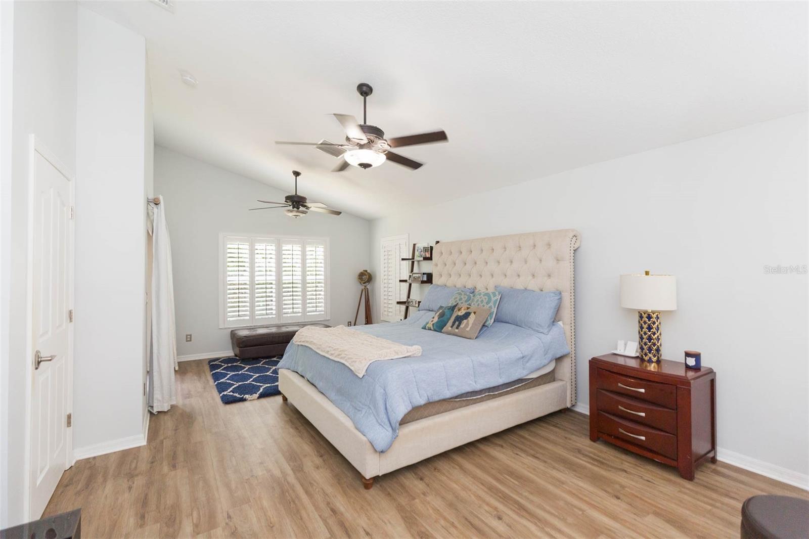 Image 23 of 62 For 876 Addison Drive Ne