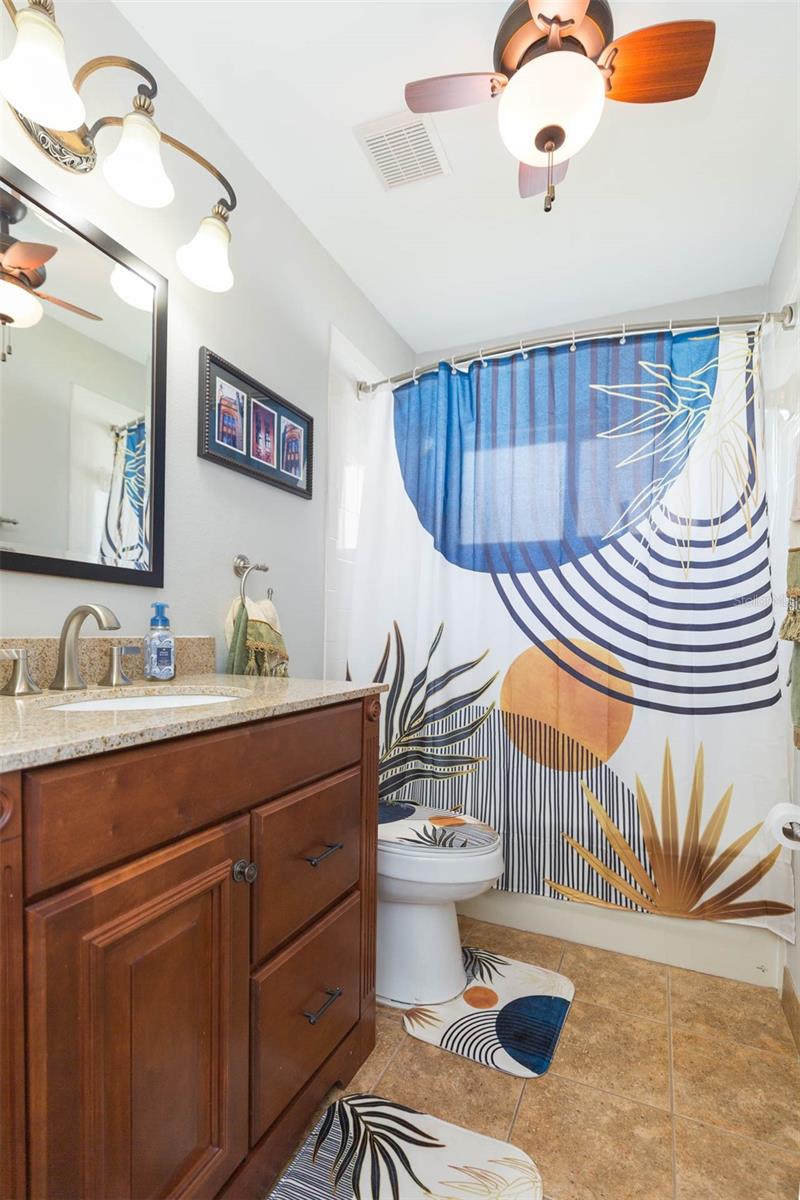 Image 36 of 62 For 876 Addison Drive Ne