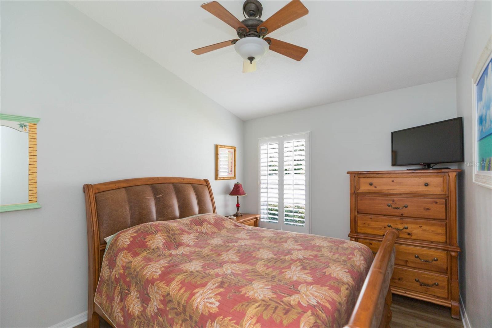 Image 37 of 62 For 876 Addison Drive Ne