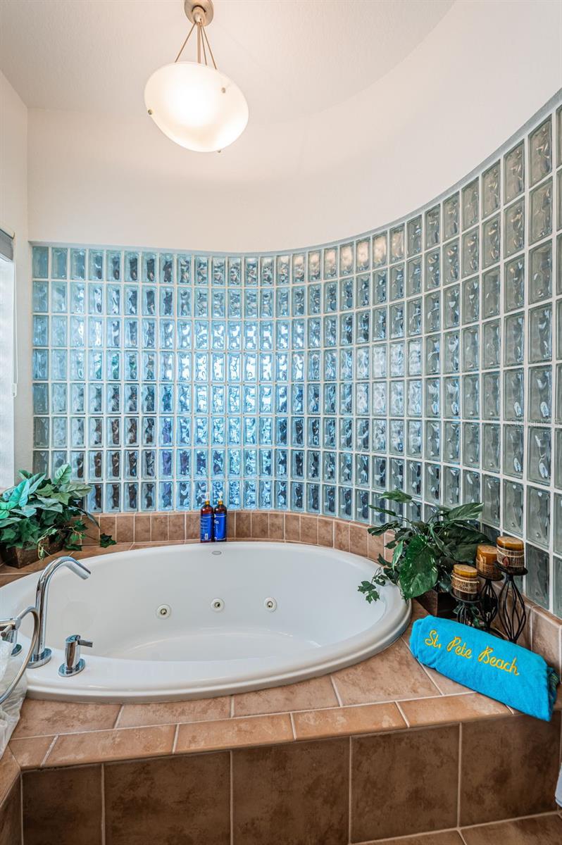 Image 46 of 77 For 3500 Maritana Drive 3