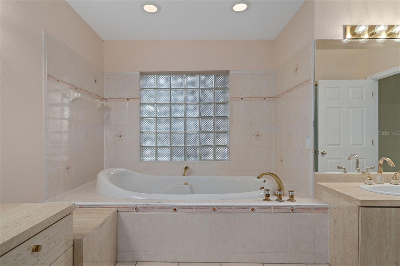 Image 31 of 60 For 3185 Ulman Avenue