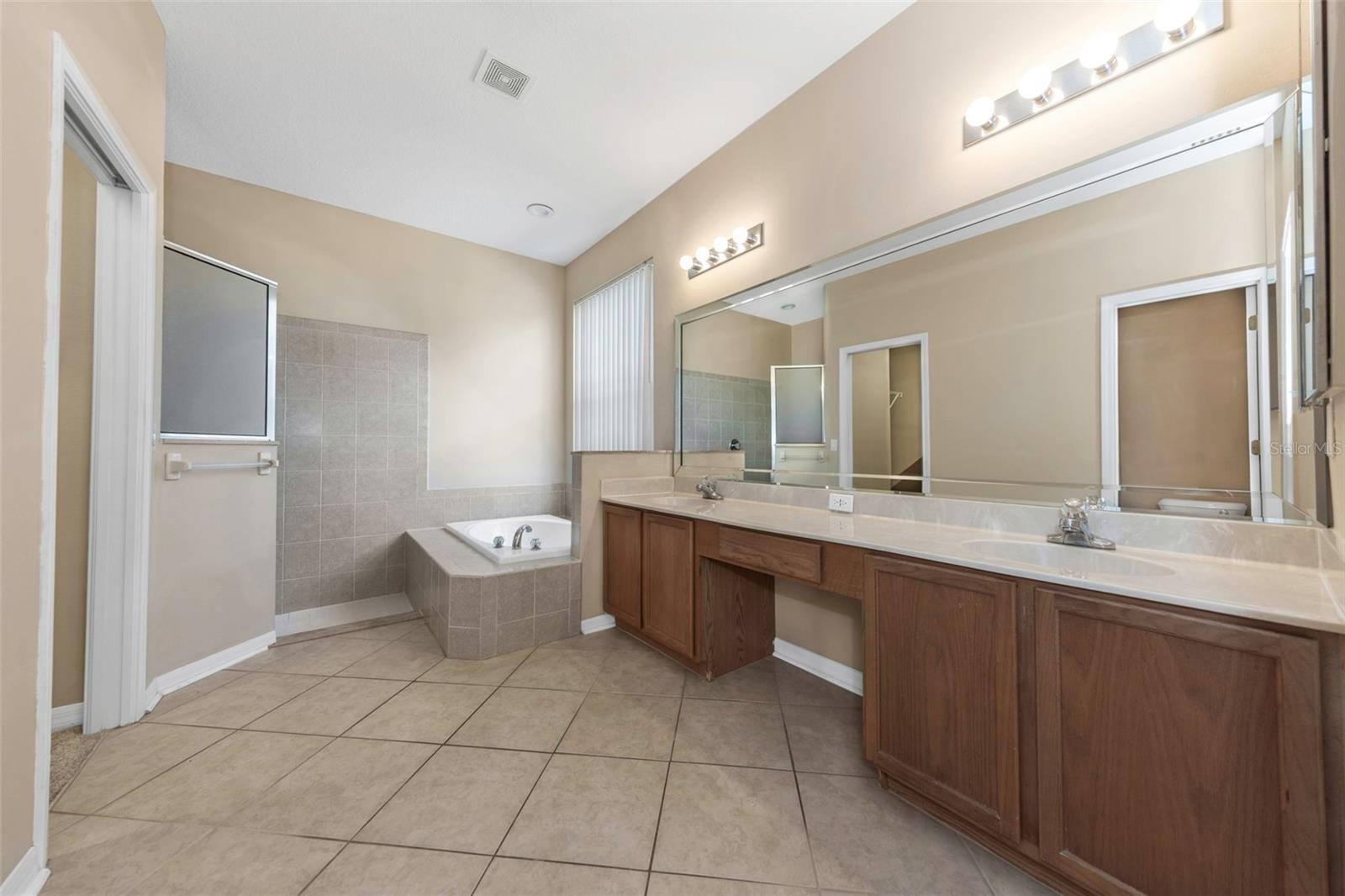 Image 21 of 67 For 7754 Stoneleigh Drive