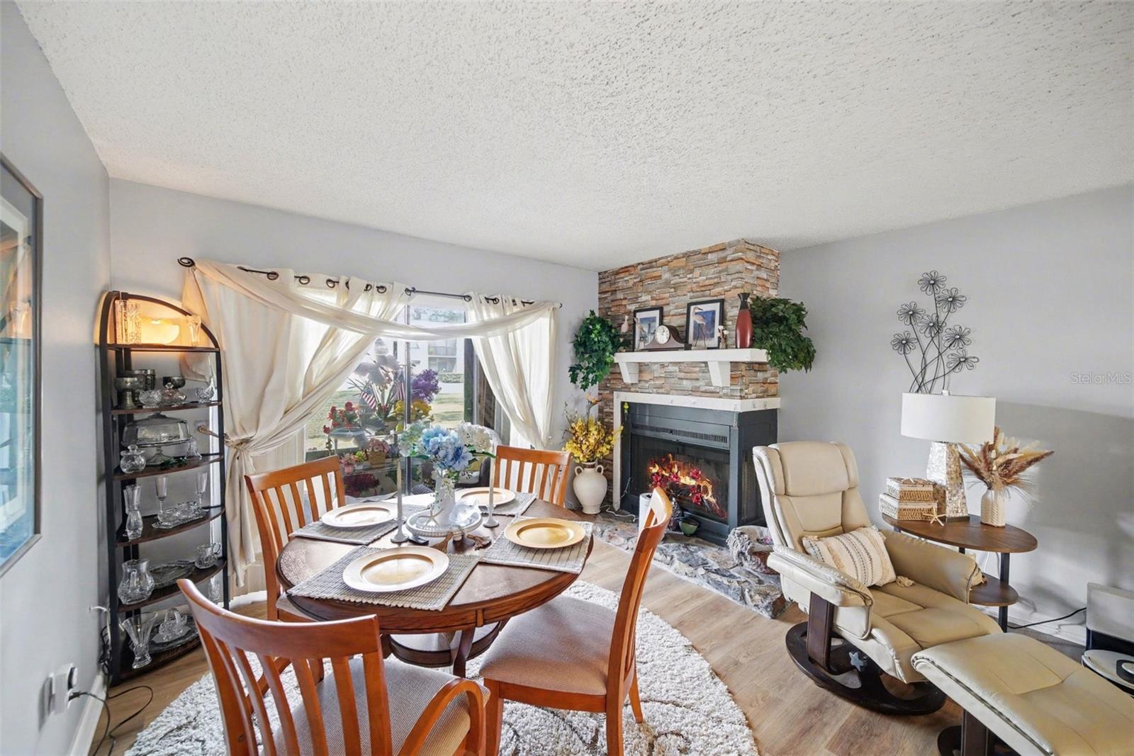 Image 13 of 32 For 303 Martha Lane 303